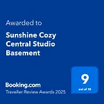 Sunshine Cozy Central Studio Basement
