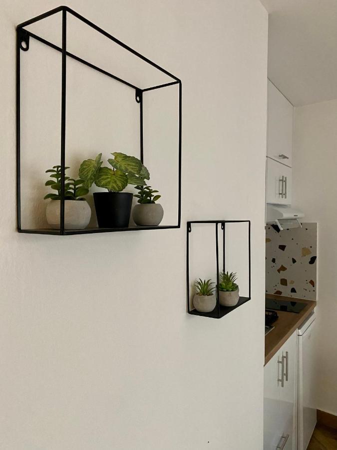 Sunshine Cozy Basement * Iraklion